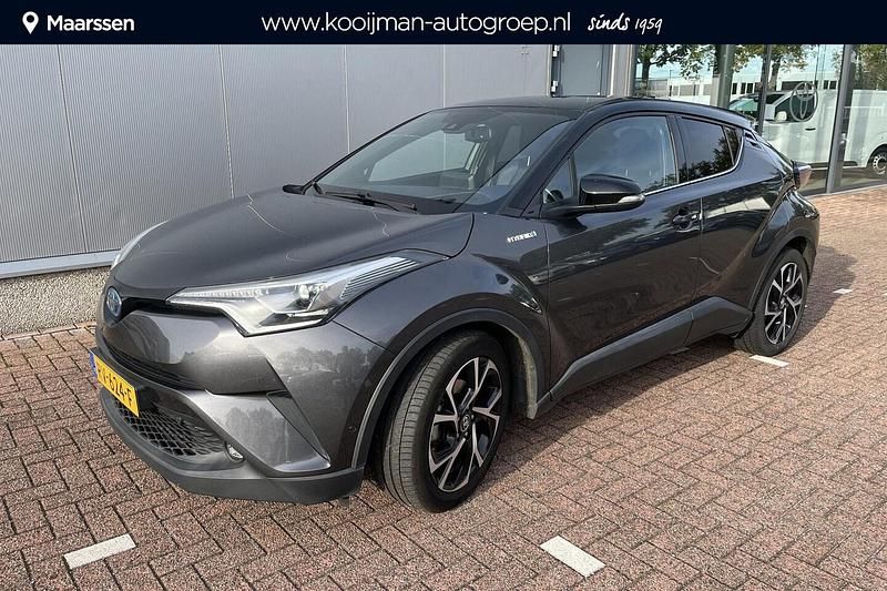 Grijs Gebruikt 2017 Toyota C-HR+ Plus SUV | € 17.500 - Afbeelding 1/4