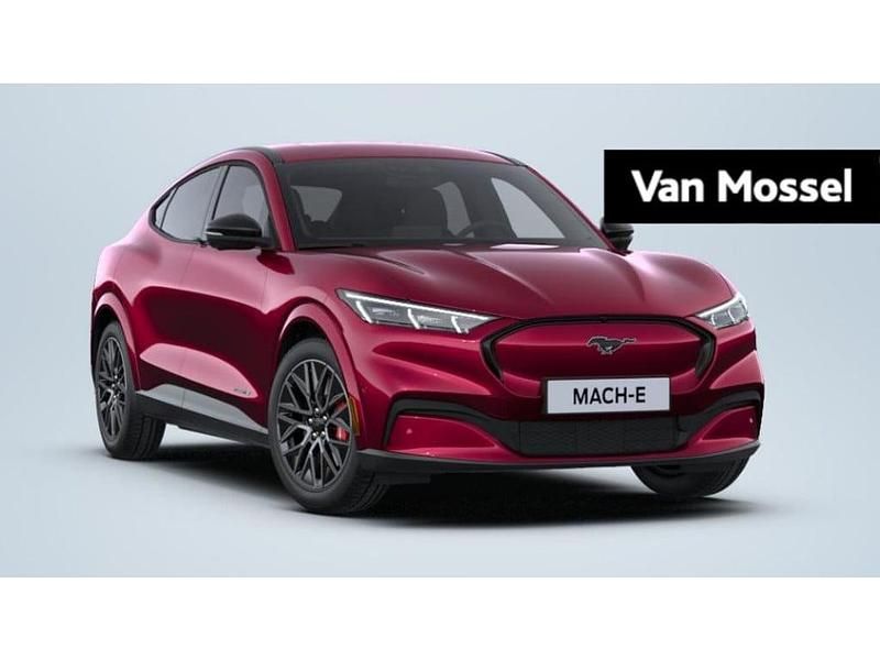 Rood Nieuw 2025 Ford Mustang Mach-E Premium SUV | € 55.400 (Eerlijke prijs) - Afbeelding 1/4