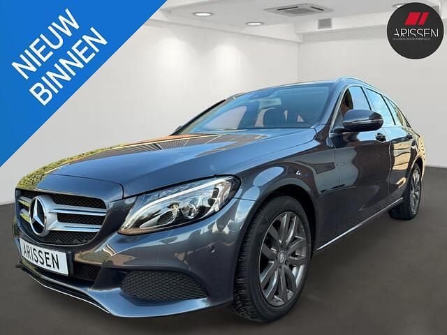 Grijs Gebruikt 2015 Mercedes C180 Avantgarde Stationwagen | € 19.445 (Eerlijke prijs) - Afbeelding 1/4