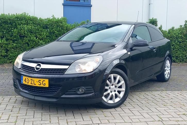 Occasion Opel Astra GTC 116 PK (85 kW) 2008 Zwart, metallic lak Hatchback