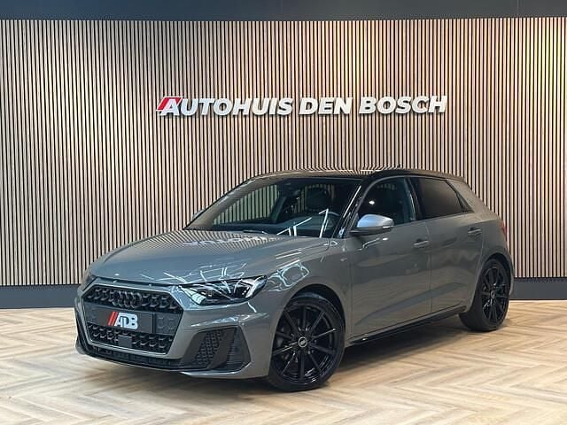 Grijs Gebruikt 2022 Audi A1 Sportback S-Line Hatchback | € 28.890 (Iets duurder) - Afbeelding 1/4