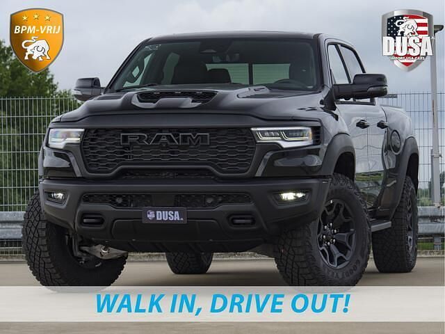 Zwart Nieuw 2025 Dodge Ram Pickup | € 109.950 - Afbeelding 1/4