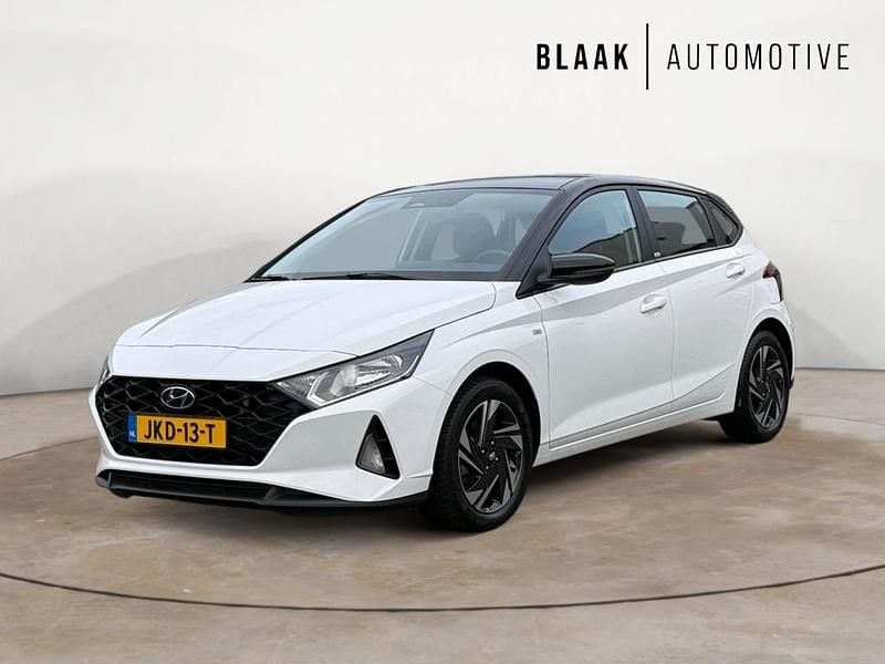 Wit Gebruikt 2022 Hyundai i20 Comfort Hatchback | € 18.595 (Eerlijke prijs) - Afbeelding 1/4