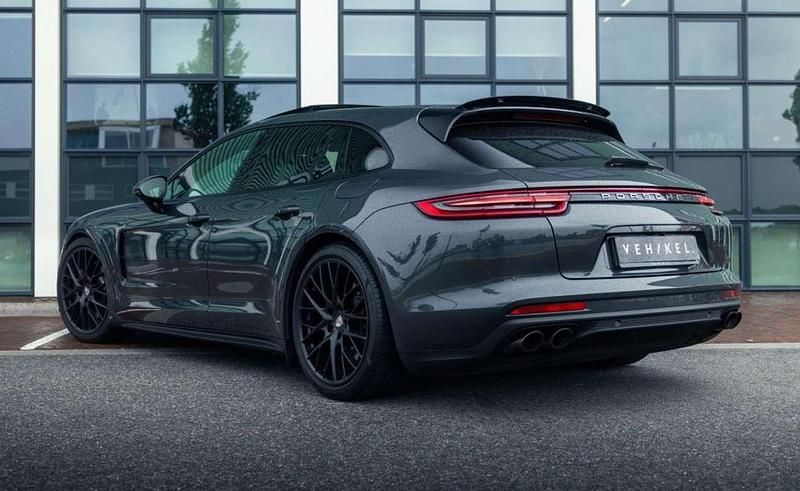 Grijs Gebruikt 2017 Porsche Panamera Sedan | € 55.450 (Goede deal) - Afbeelding 1/4