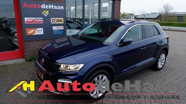 Blauw Gebruikt 2020 VW T-Roc Style SUV | € 23.495 (Goede deal) - Afbeelding 1/4