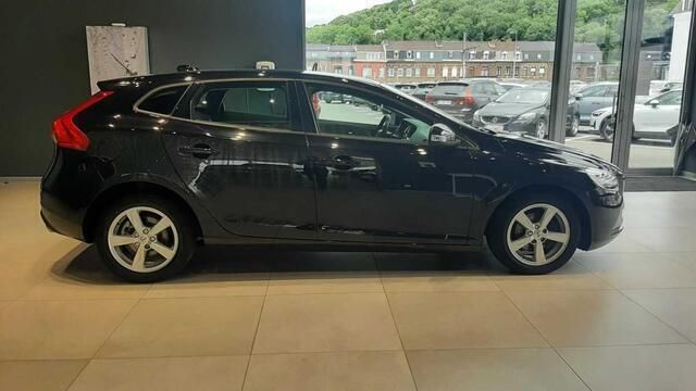Occasion Volvo V40 2018 Zwart Stationwagen