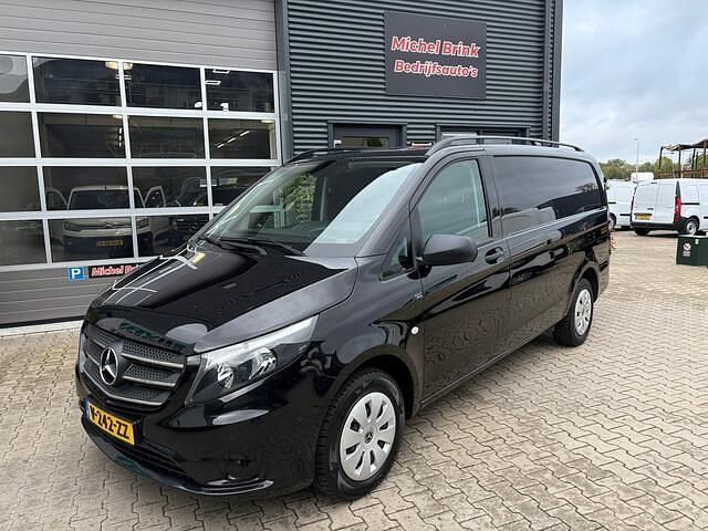 Zwart Gebruikt 2019 Mercedes Vito MPV | € 9.450 (Duur) - Afbeelding 1/4