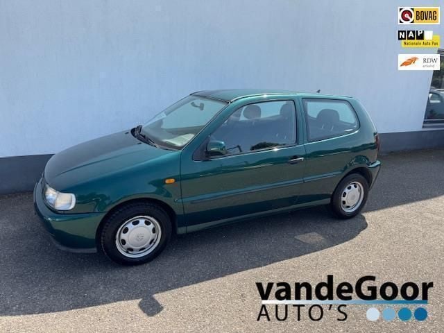 Groen Gebruikt 1996 VW Polo Hatchback | € 2.250 (Eerlijke prijs) - Afbeelding 1/4