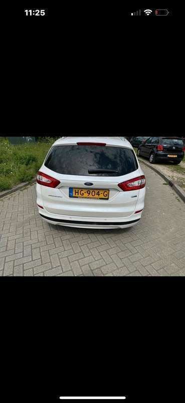 Zwart Gebruikt 2016 Skoda Fabia Stationwagen | € 5.950 (Eerlijke prijs) - Afbeelding 1/4