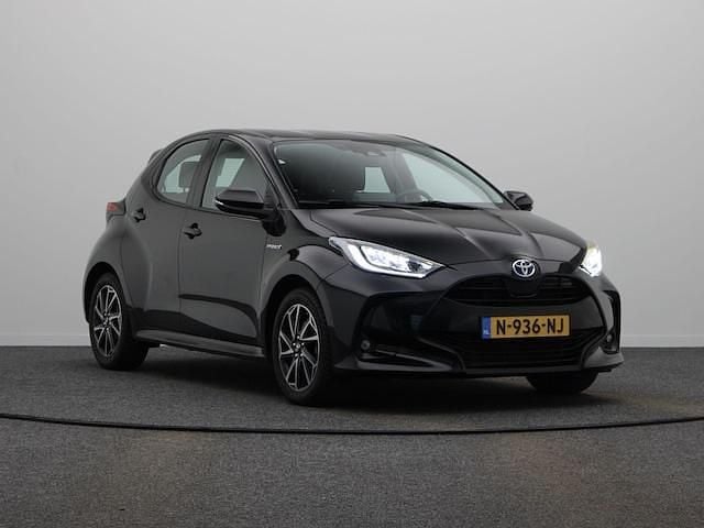 Occasion Toyota Yaris Hybrid 116 PK (85 kW) 2022 Zwart Hatchback
