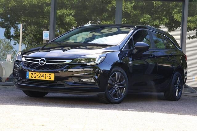 Zwart Gebruikt 2019 Opel Astra Edition Stationwagen | € 13.845 (Eerlijke prijs) - Afbeelding 1/4
