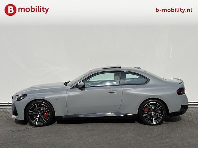 Grijs Gebruikt 2024 BMW 230 Executive Coupé | € 49.895 (Eerlijke prijs) - Afbeelding 1/2