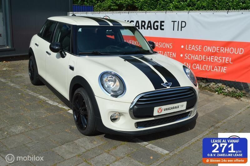 Wit Gebruikt 2017 Mini Cooper Business Hatchback | € 16.750 - Afbeelding 1/4