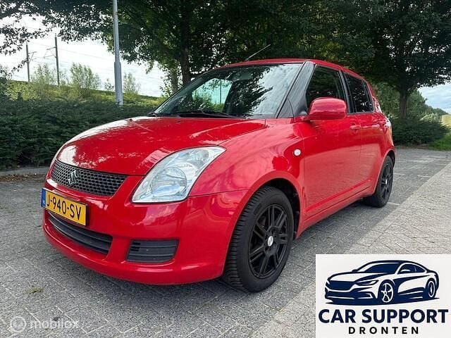 Rood Occasion 2010 Suzuki Swift Hatchback | € 2.495 (Eerlijke prijs) - Afbeelding 1/4