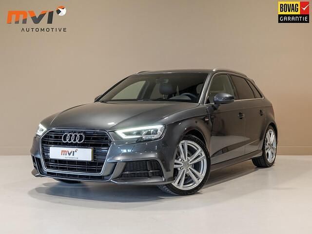 Grijs Gebruikt 2020 Audi A3 Sportback S-Line Hatchback | € 22.000 (Goede deal) - Afbeelding 1/4