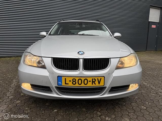 Occasion BMW 320 150 PK (110 kW) 2006 Grijs Stationwagen