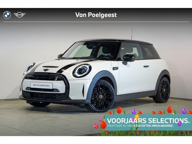 Wit, metallic lak Gebruikt 2023 Mini Cooper SE Classic Hatchback | € 23.795 (Iets duurder) - Afbeelding 1/4