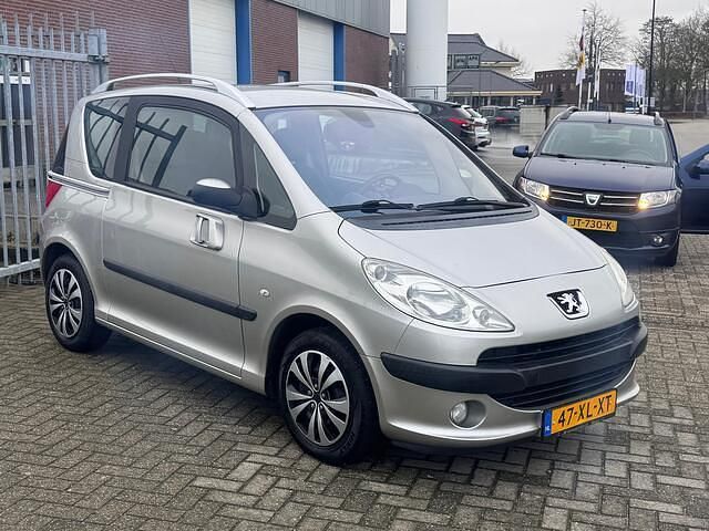 Occasion Peugeot 1007 89 PK (65 kW) 2007 Grijs MPV