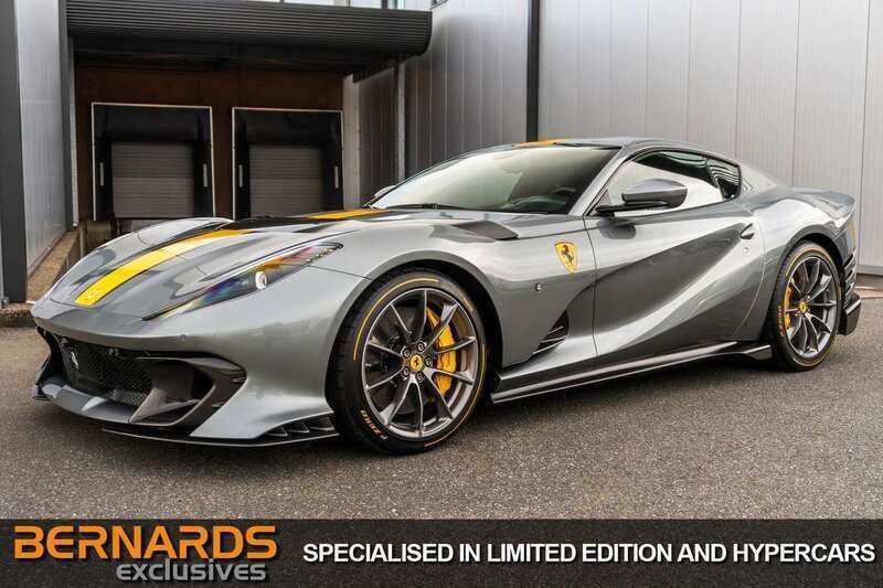 Grijs Nieuw 2025 Ferrari 812 Coupé | € 1.633.950 - Afbeelding 1/4