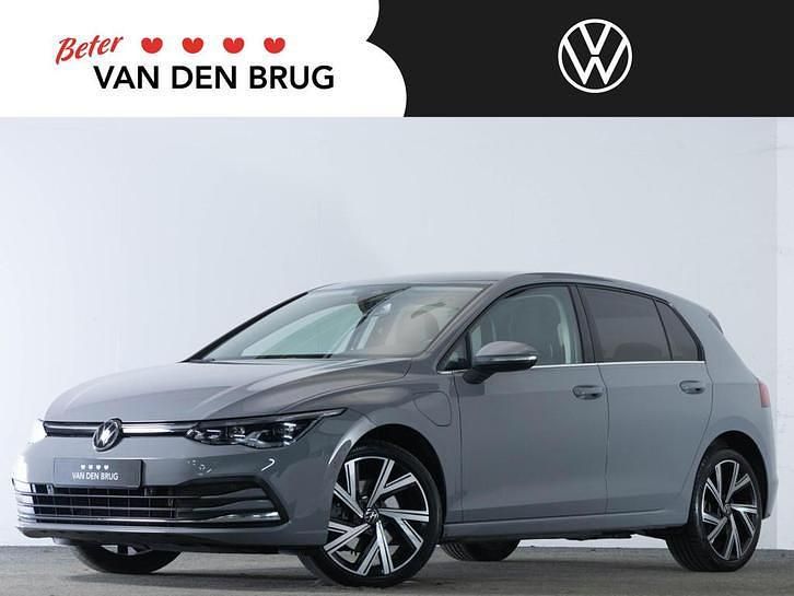 Gebruikt 2022 VW e-Golf Style Hatchback | € 26.400 (Eerlijke prijs) - Afbeelding 1/4