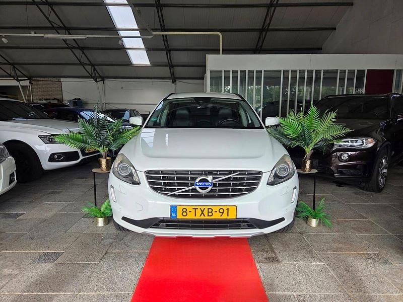 Wit Gebruikt 2014 Volvo XC60 SUV | € 11.500 (Super prijs) - Afbeelding 1/4