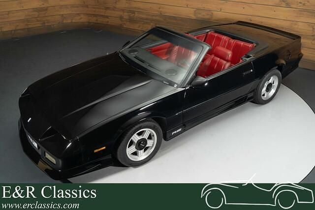 Zwart Occasion 1991 Chevrolet Camaro Cabriolet | € 22.950 - Afbeelding 1/4
