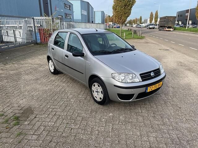 Occasion Fiat Punto Classica 60 PK (44 kW) 2006 Grijs Hatchback