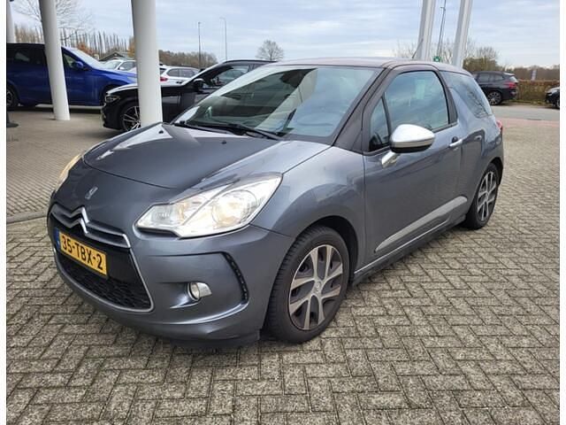 Grijs Gebruikt 2012 Citroën DS3 So Chic Hatchback | € 3.800 (Eerlijke prijs) - Afbeelding 1/4