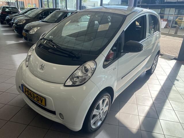 Wit Gebruikt 2012 Peugeot iON Active Hatchback | € 4.950 - Afbeelding 1/3