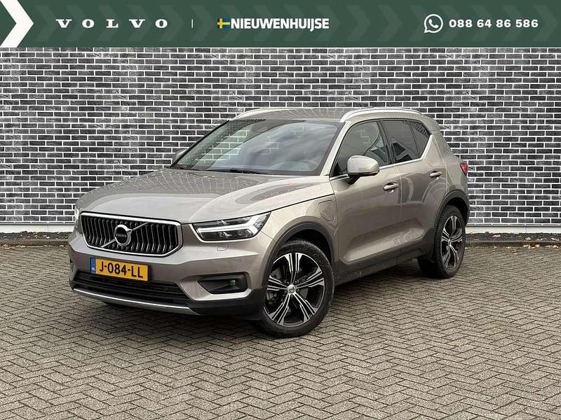 Grijs Gebruikt 2020 Volvo XC40 Inscription SUV | € 30.899 (Eerlijke prijs) - Afbeelding 1/4