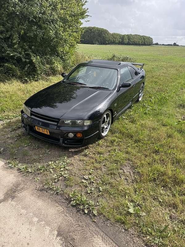 Zwart Gebruikt 1997 Nissan Skyline Coupé | € 26.500 - Afbeelding 1/4