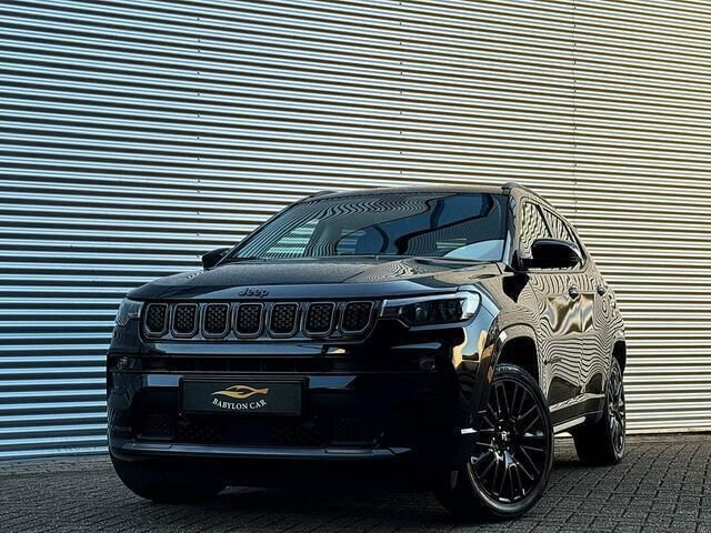 Zwart Gebruikt 2022 Jeep Compass Limited SUV | € 26.940 (Iets duurder) - Afbeelding 1/4