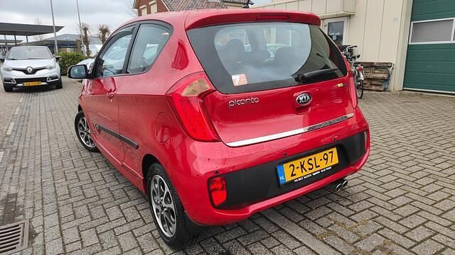 Occasion Kia Picanto Plus 86 PK (63 kW) 2013 Rood Hatchback