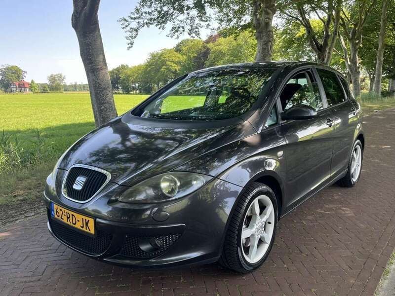 Zwart Gebruikt 2005 Seat Altea Stylance MPV | € 1.350 (Iets duurder) - Afbeelding 1/4