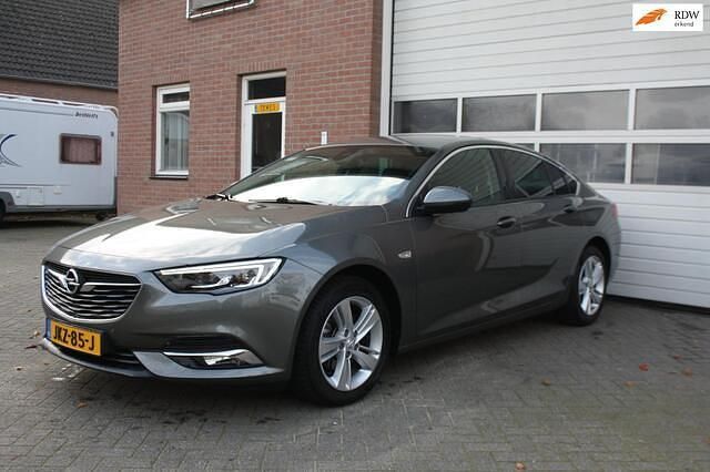 Grijs Gebruikt 2019 Opel Insignia Business Hatchback | € 14.975 (Duur) - Afbeelding 1/4