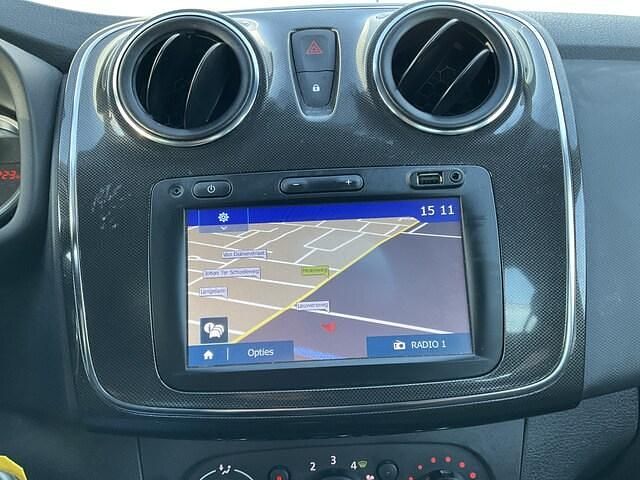 Occasion Dacia Logan MCV Lauréate 2017 Rood (metallic) MPV