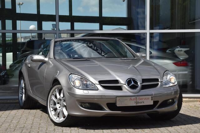 Grijs Gebruikt 2006 Mercedes SLK200 Edition Cabriolet | € 6.999 (Goede deal) - Afbeelding 1/4