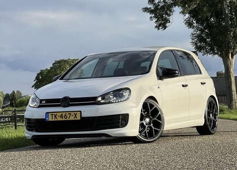 Wit Gebruikt 2011 VW Golf VI Edition Stationwagen | € 14.999 - Afbeelding 1/4