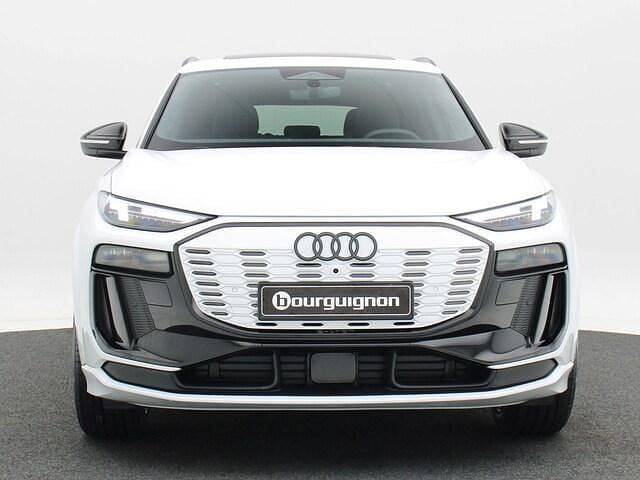 Nieuw Audi Q6 e-tron Comfort 285 kW (388 PK) 2025 Wit SUV