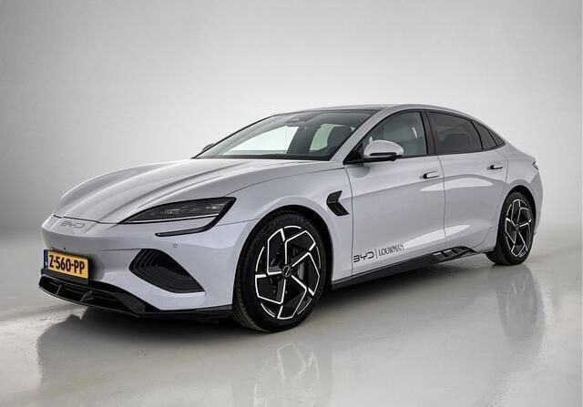 Grijs Gebruikt 2024 BYD Seal Design Sedan | € 37.950 (Eerlijke prijs) - Afbeelding 1/4