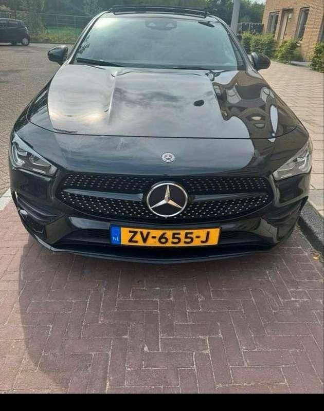 Zwart Occasion 2019 Mercedes CLA180 Business Sedan | € 22.500 (Iets duurder) - Afbeelding 1/4