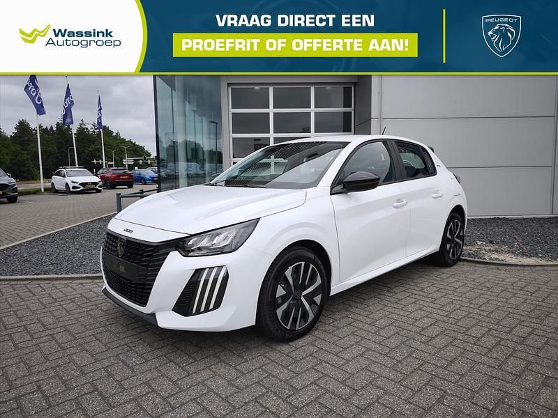 Wit Nieuw 2025 Peugeot 208 Style Hatchback | € 26.130 (Super prijs) - Afbeelding 1/4