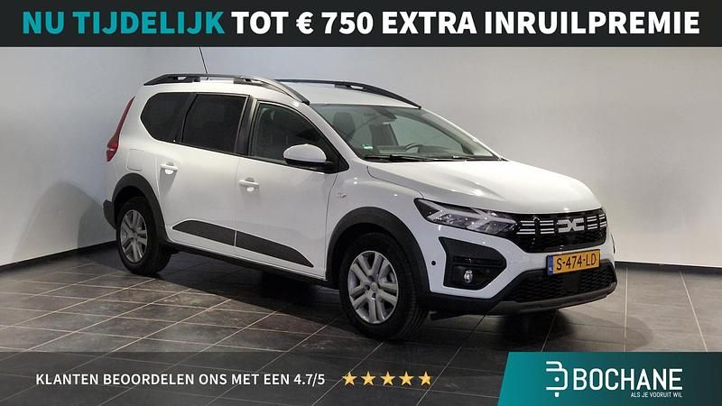 Wit Gebruikt 2023 Dacia Jogger Expression MPV | € 19.295 (Eerlijke prijs) - Afbeelding 1/4