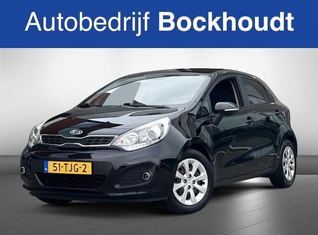Zwart Gebruikt 2012 Kia Rio Plus Hatchback | € 6.750 (Eerlijke prijs) - Afbeelding 1/4