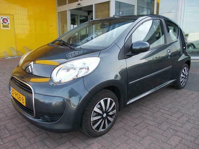 Grijsgrijs Gebruikt 2011 Citroën C1 Hatchback | € 4.450 (Eerlijke prijs) - Afbeelding 1/4
