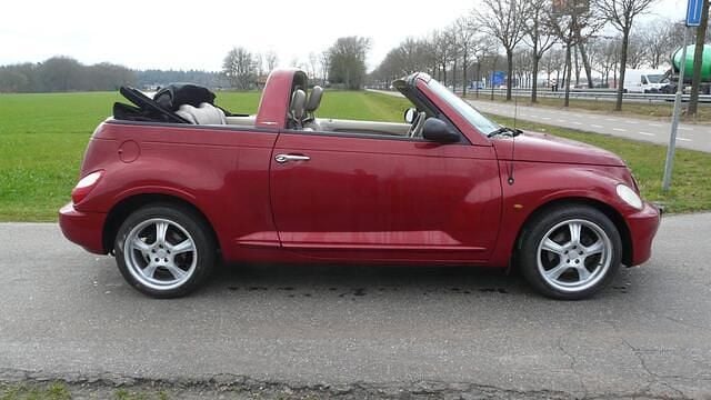 Occasion Chrysler PT Cruiser Limited 143 PK (105 kW) 2006 Rood (metallic) Cabriolet