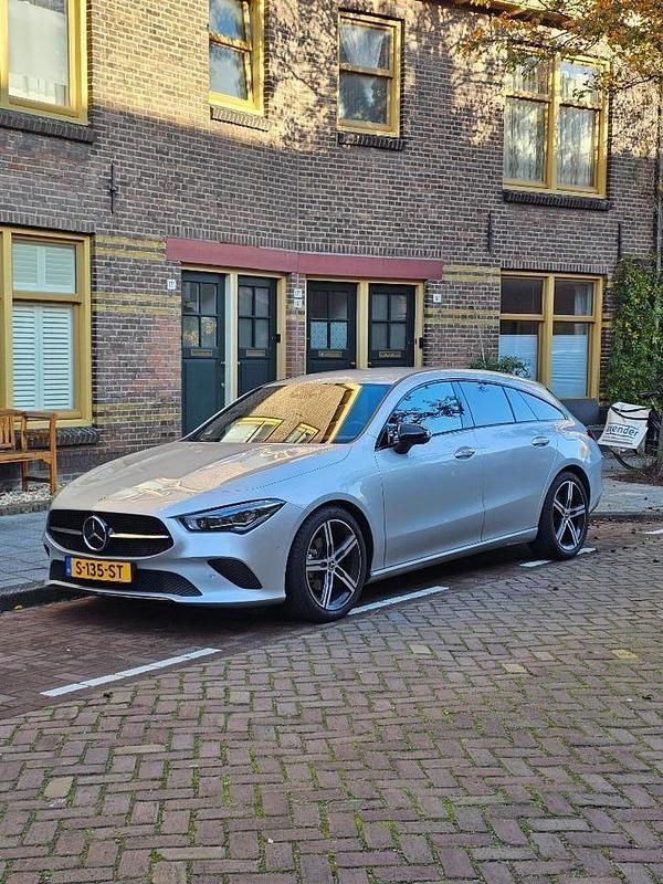 Gebruikt 2023 Mercedes CLA180 Sedan | € 34.250 (Eerlijke prijs) - Afbeelding 1/4