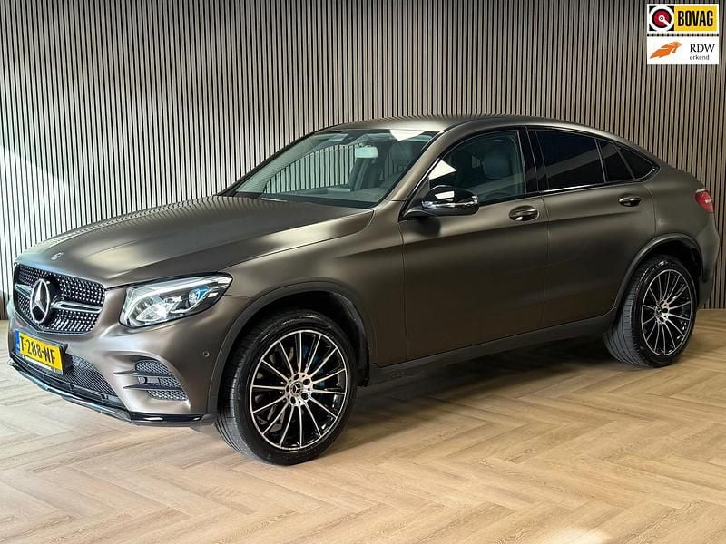 Bruin Gebruikt 2017 Mercedes GLC350 Coupé | € 38.995 (Duur) - Afbeelding 1/4