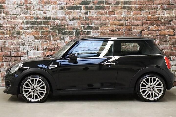 Occasion Mini Cooper Business 136 PK (100 kW) 2016 Zwart (metallic) Hatchback