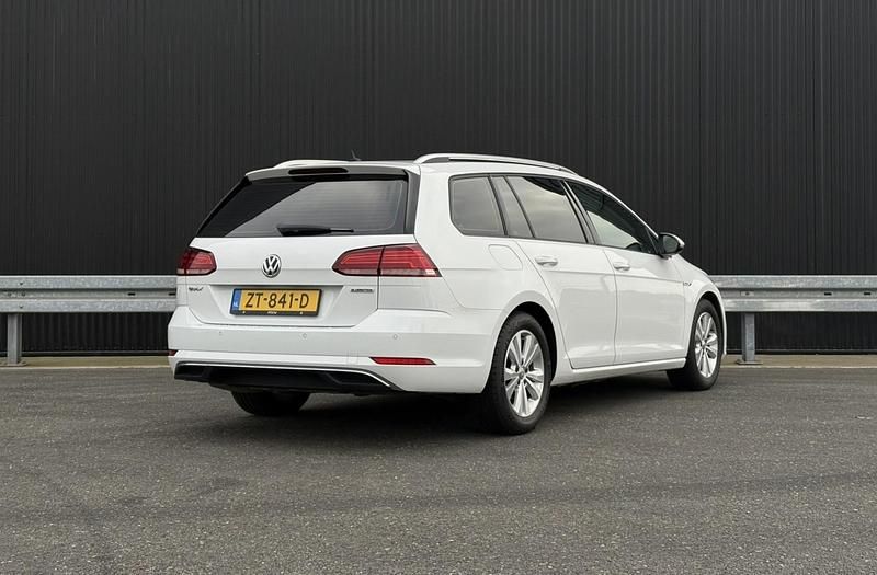 Occasion VW Golf VII Comfortline 131 PK (96 kW) 2019 Wit Stationwagen